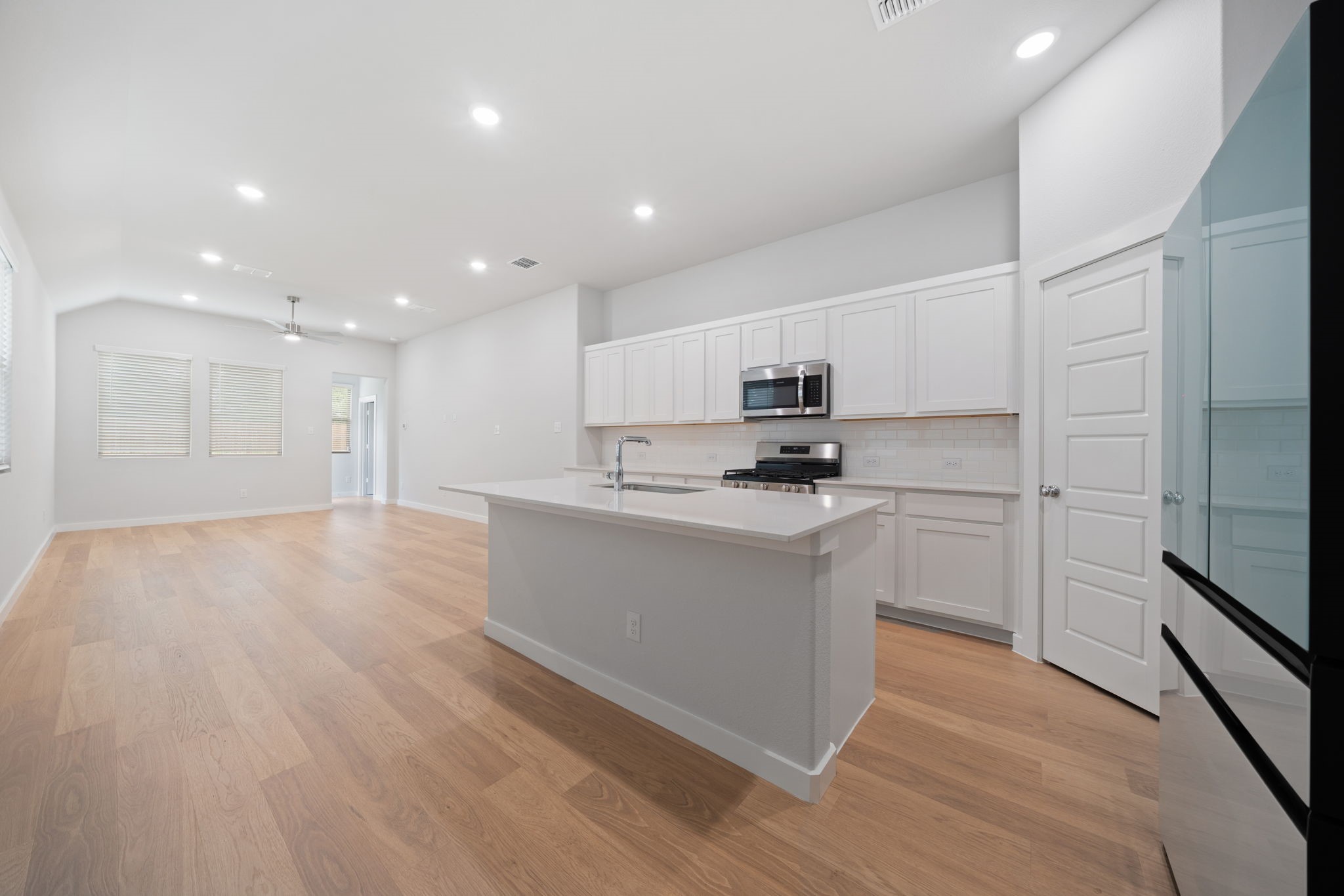 900 Pine Beach Drive Princeton TX 75071