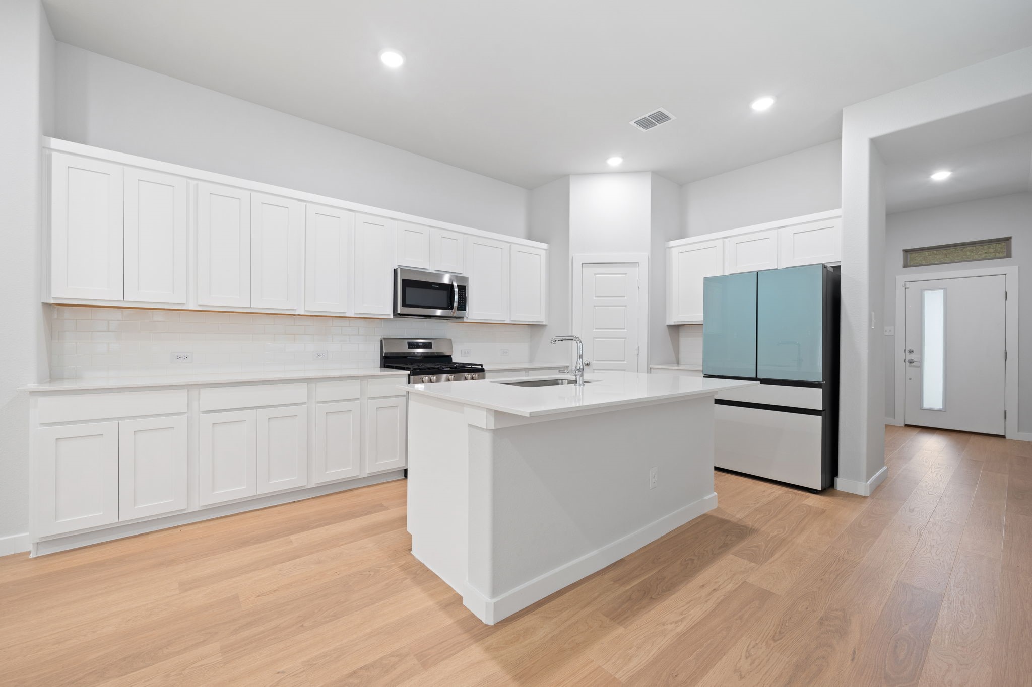 900 Pine Beach Drive Princeton TX 75071