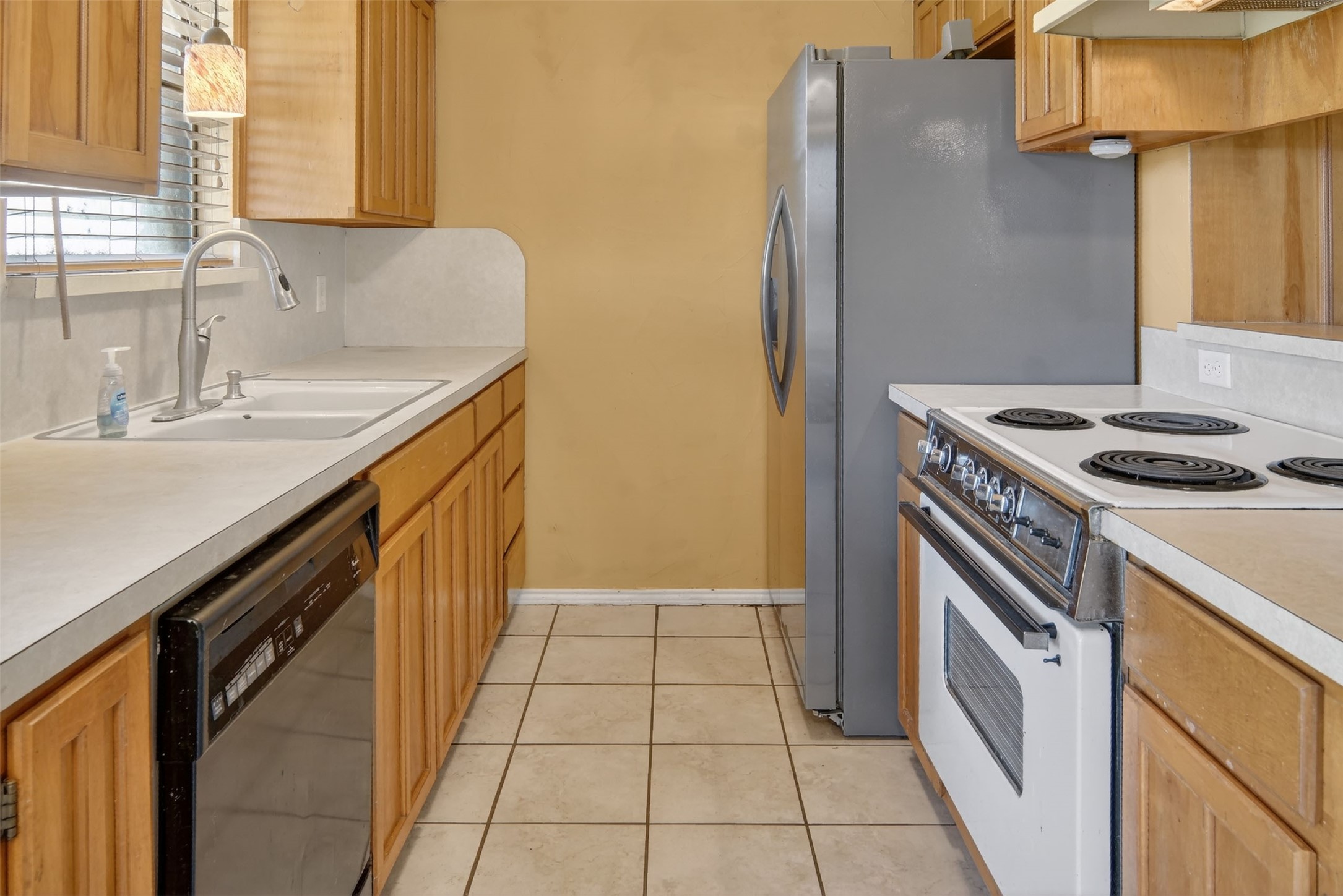 716 Nicole Drive Burleson TX 76028