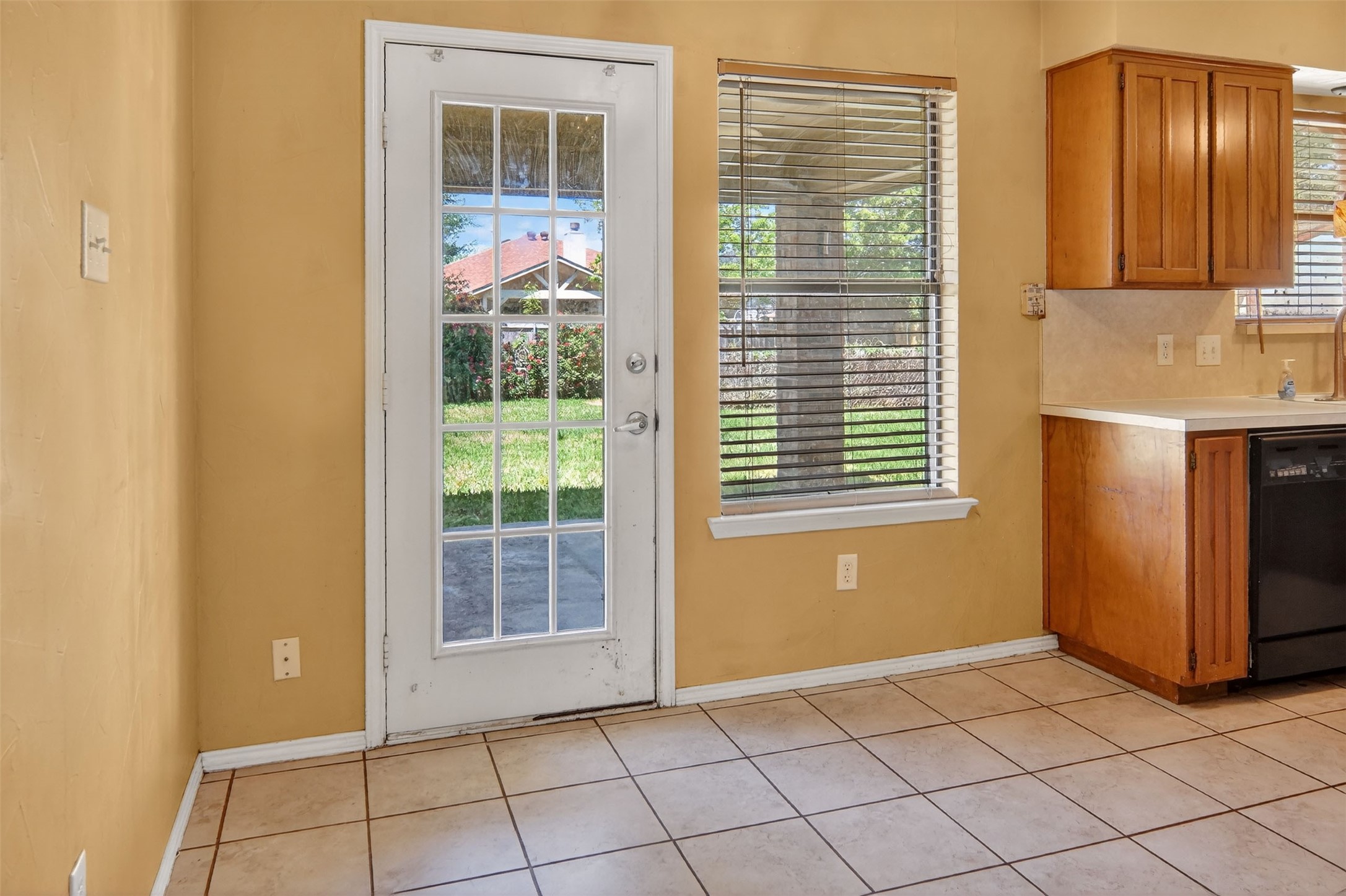 716 Nicole Drive Burleson TX 76028