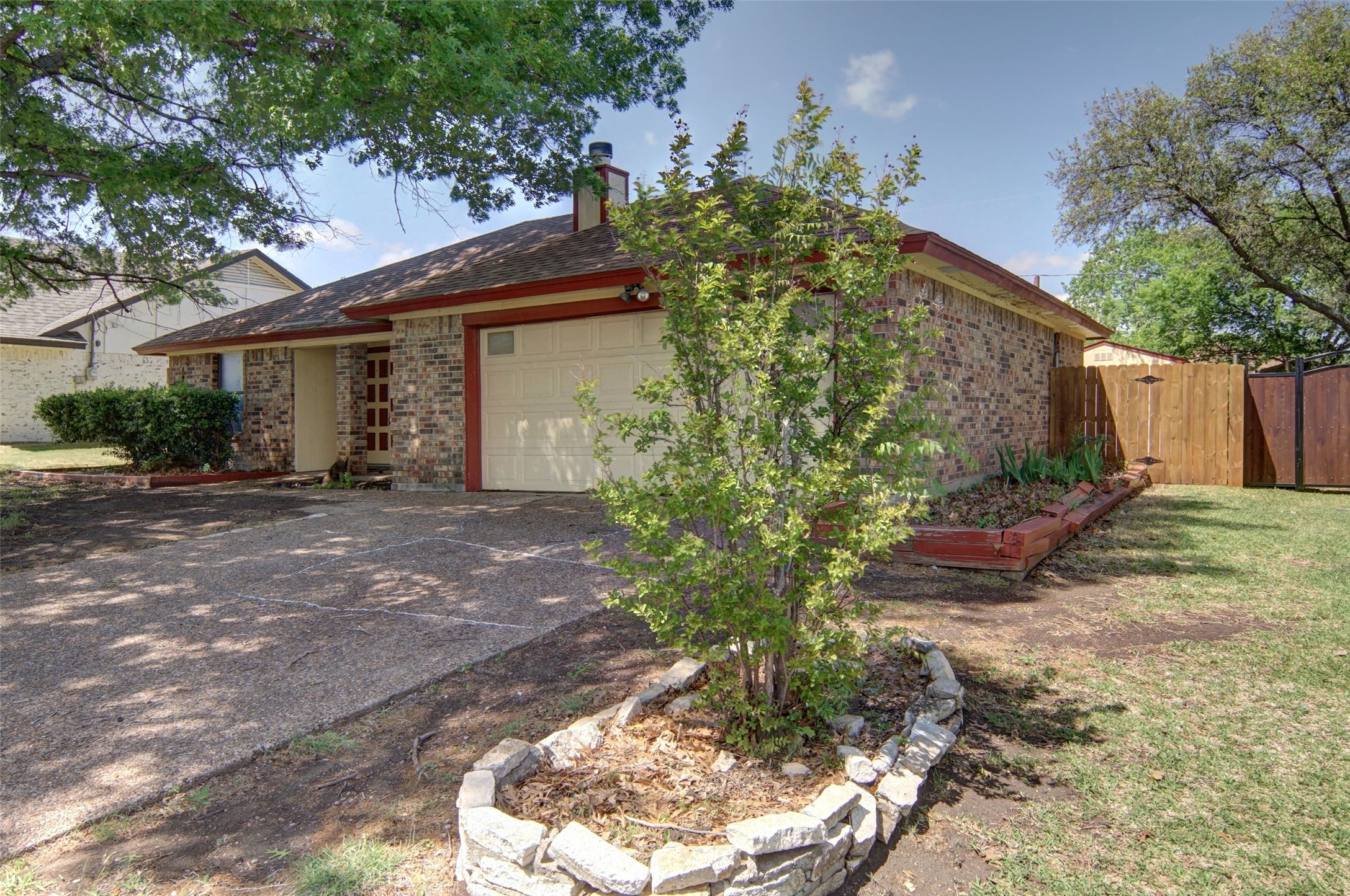 716 Nicole Drive Burleson TX 76028
