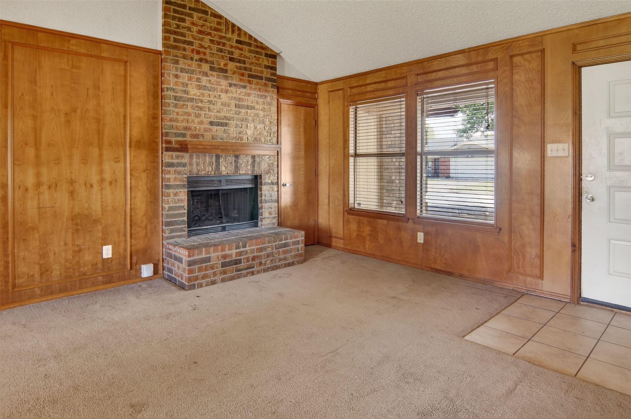716 Nicole Drive Burleson TX 76028