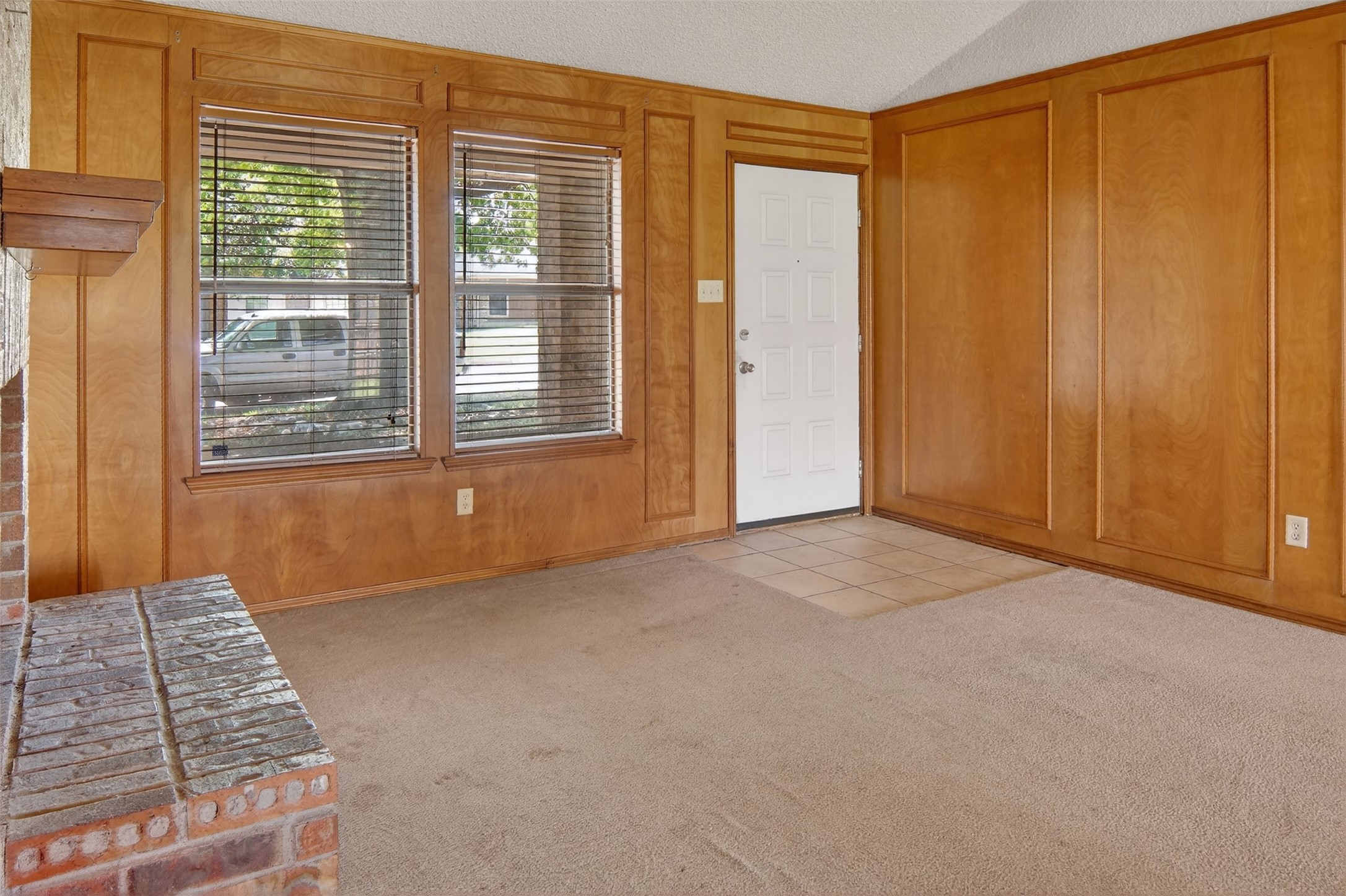 716 Nicole Drive Burleson TX 76028