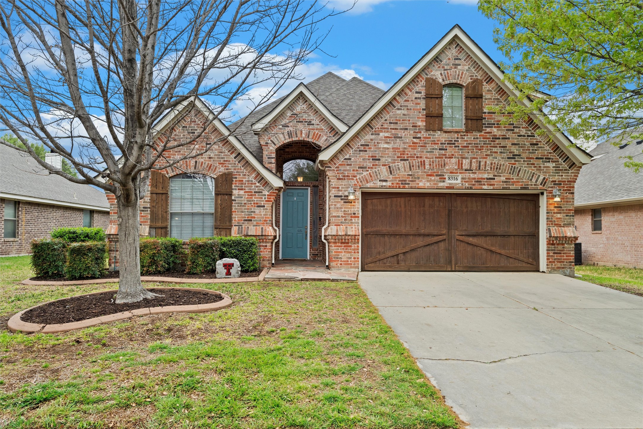 8316 Estandarte Court Benbrook TX 76126