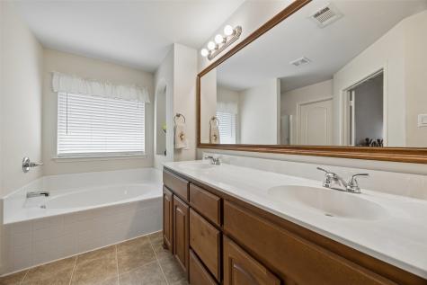 1408 Lauren Lane Granbury TX 76048