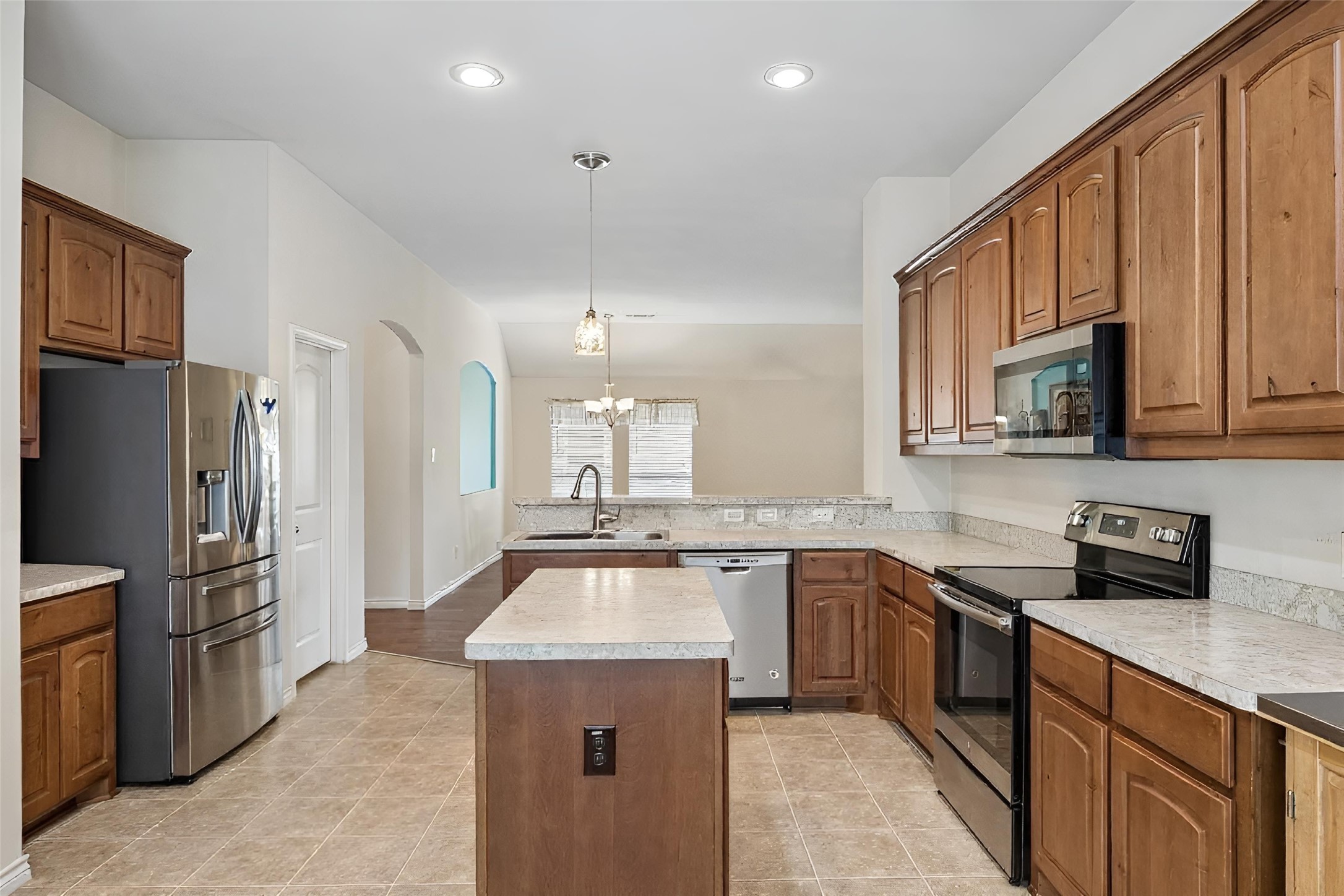 1408 Lauren Lane Granbury TX 76048