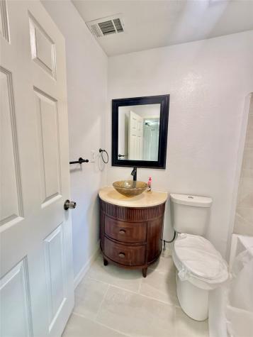 605 E Hickory Street Kaufman TX 75142