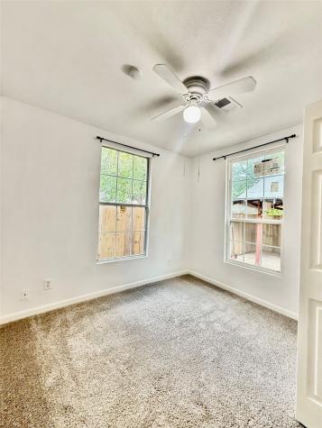 605 E Hickory Street Kaufman TX 75142