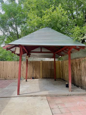 605 E Hickory Street Kaufman TX 75142