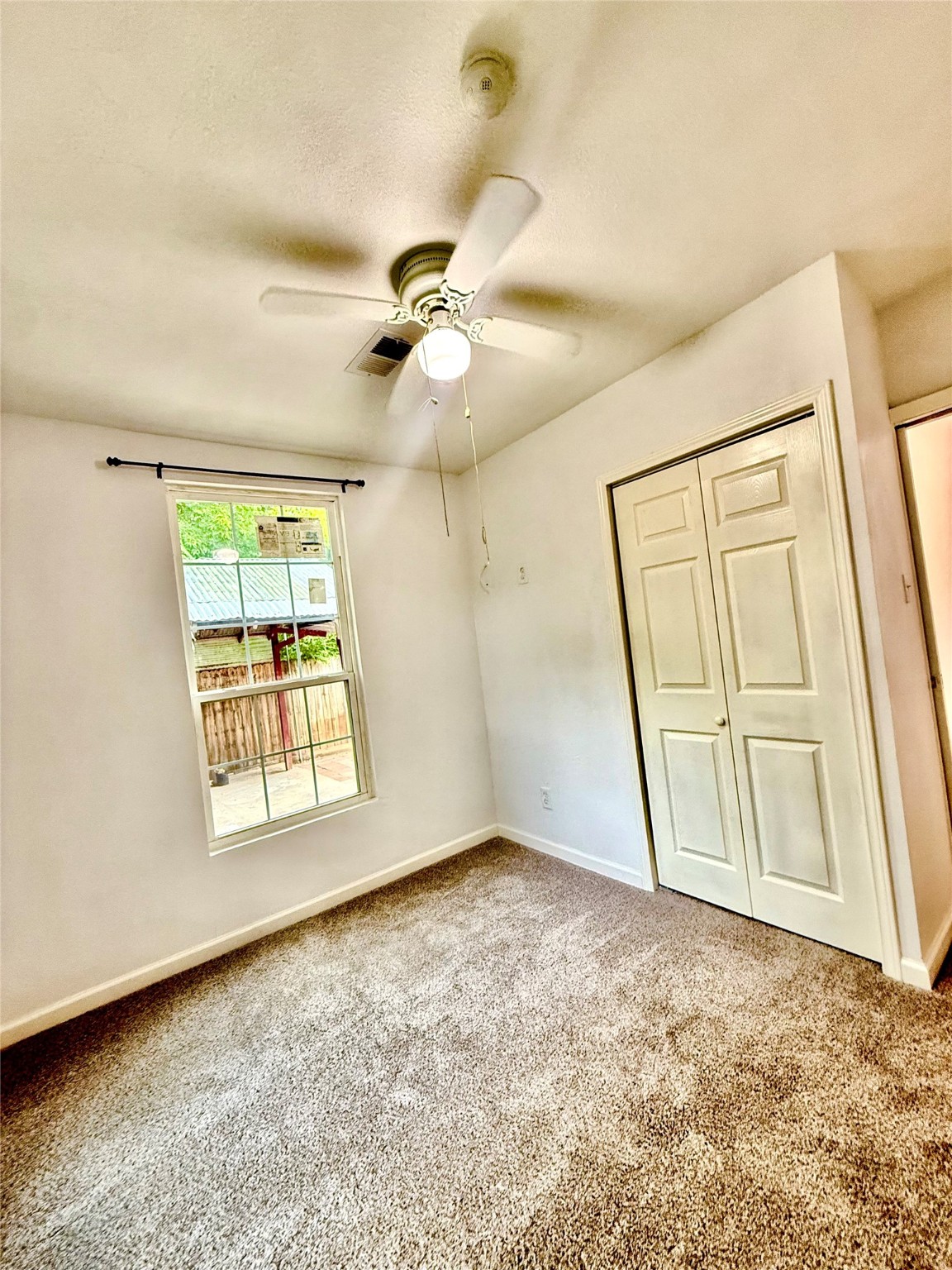 605 E Hickory Street Kaufman TX 75142