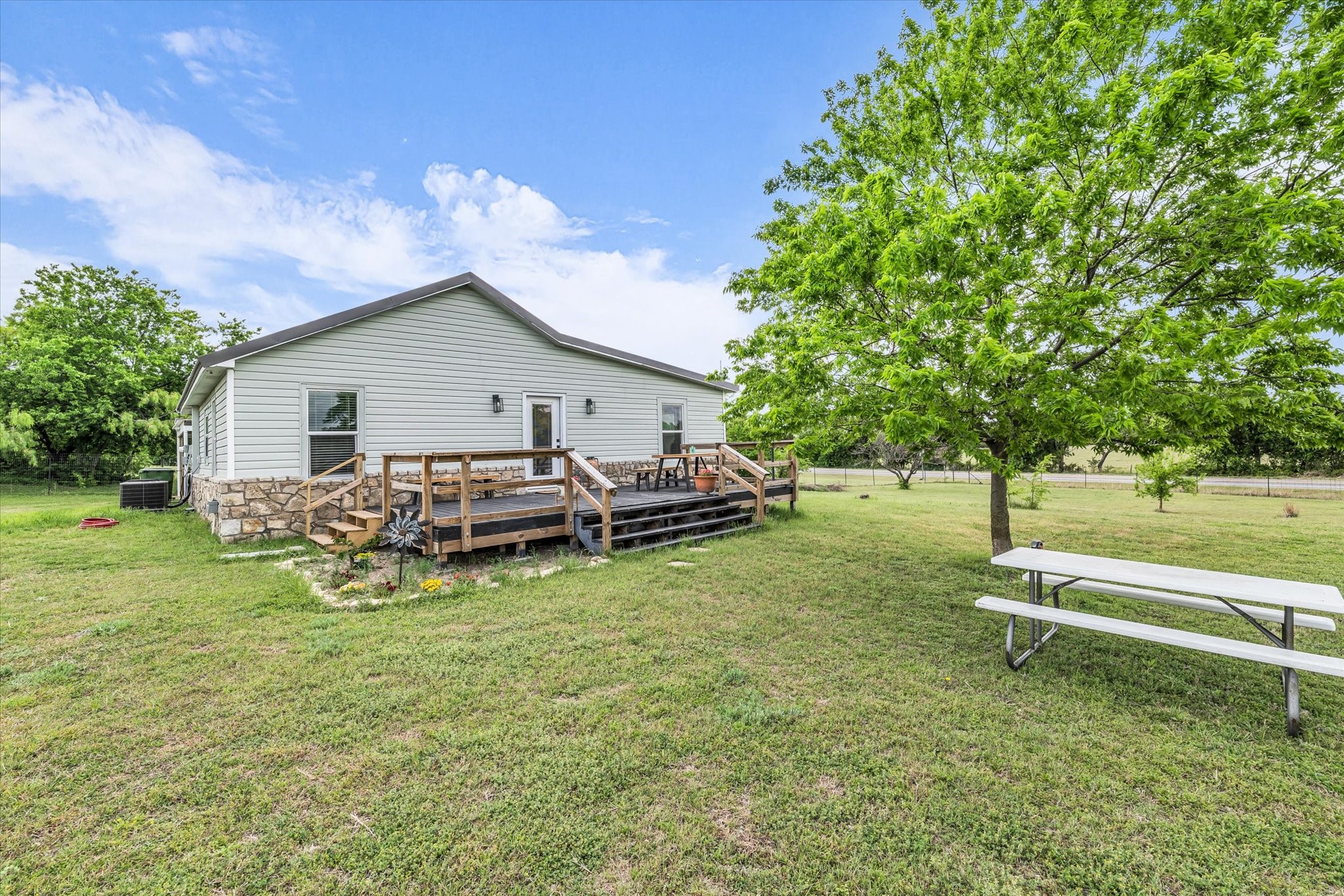 1037 County Road 2004 Glen Rose TX 76043