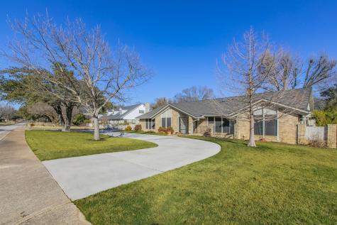 1112 Spring Lake Drive Duncanville TX 75137