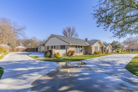 1112 Spring Lake Drive Duncanville TX 75137