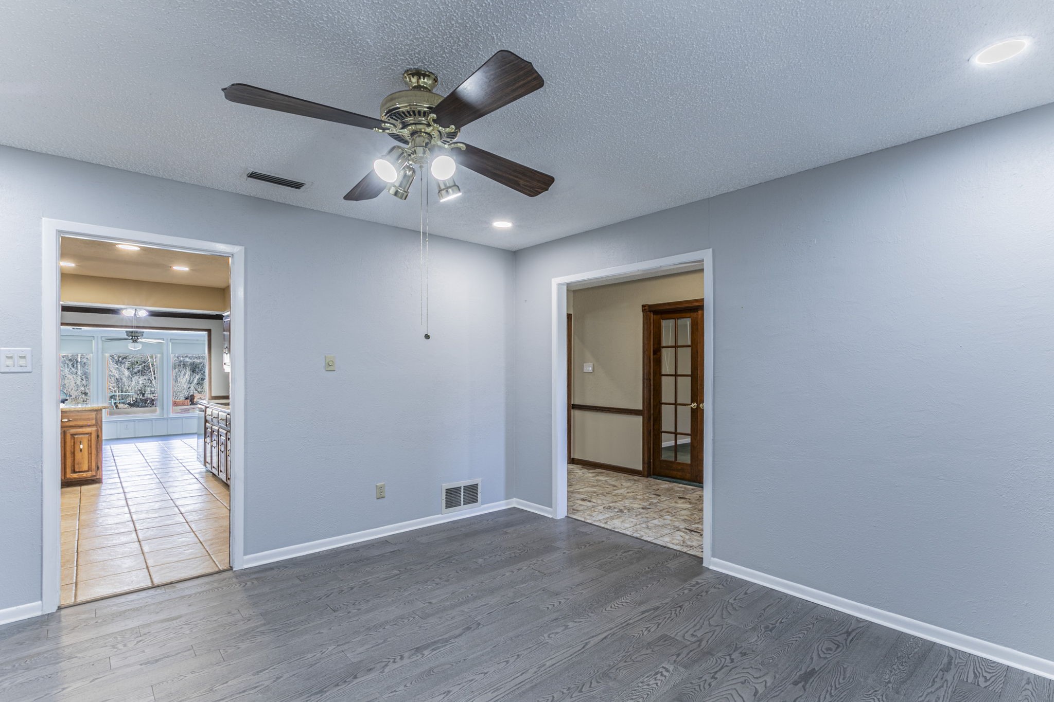 1112 Spring Lake Drive Duncanville TX 75137