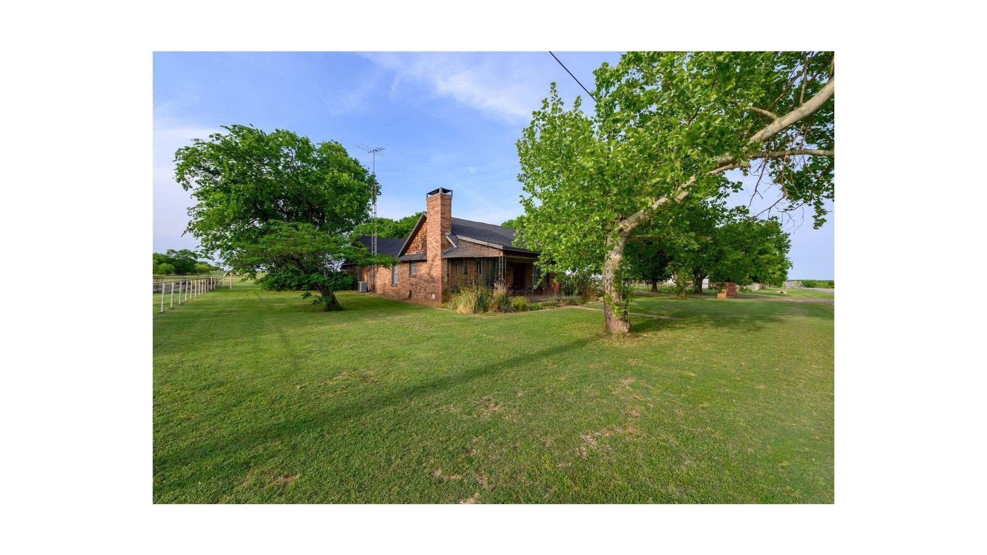 2104 Fm 455 W Sanger TX 76266