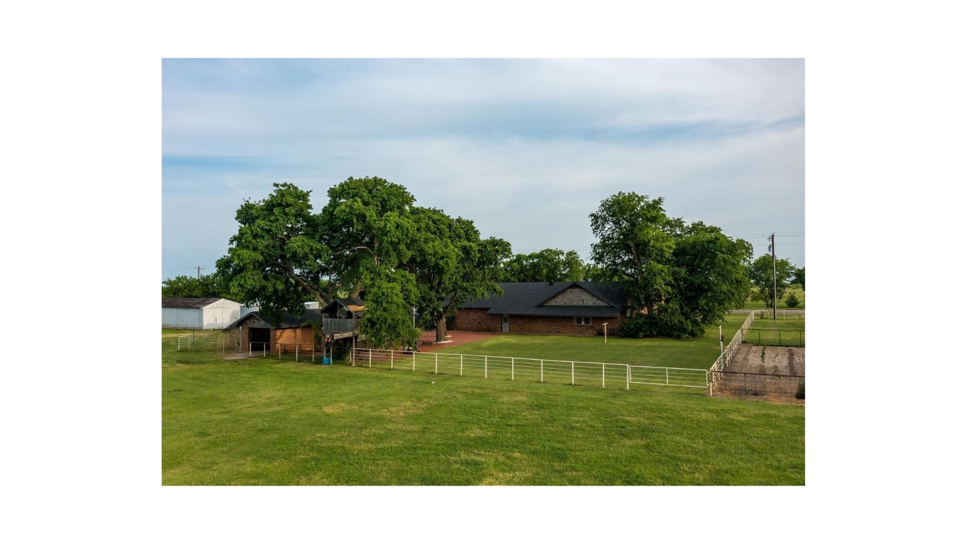 2104 Fm 455 W Sanger TX 76266