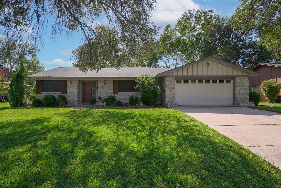 8401 Marys Creek Drive Benbrook TX 76116