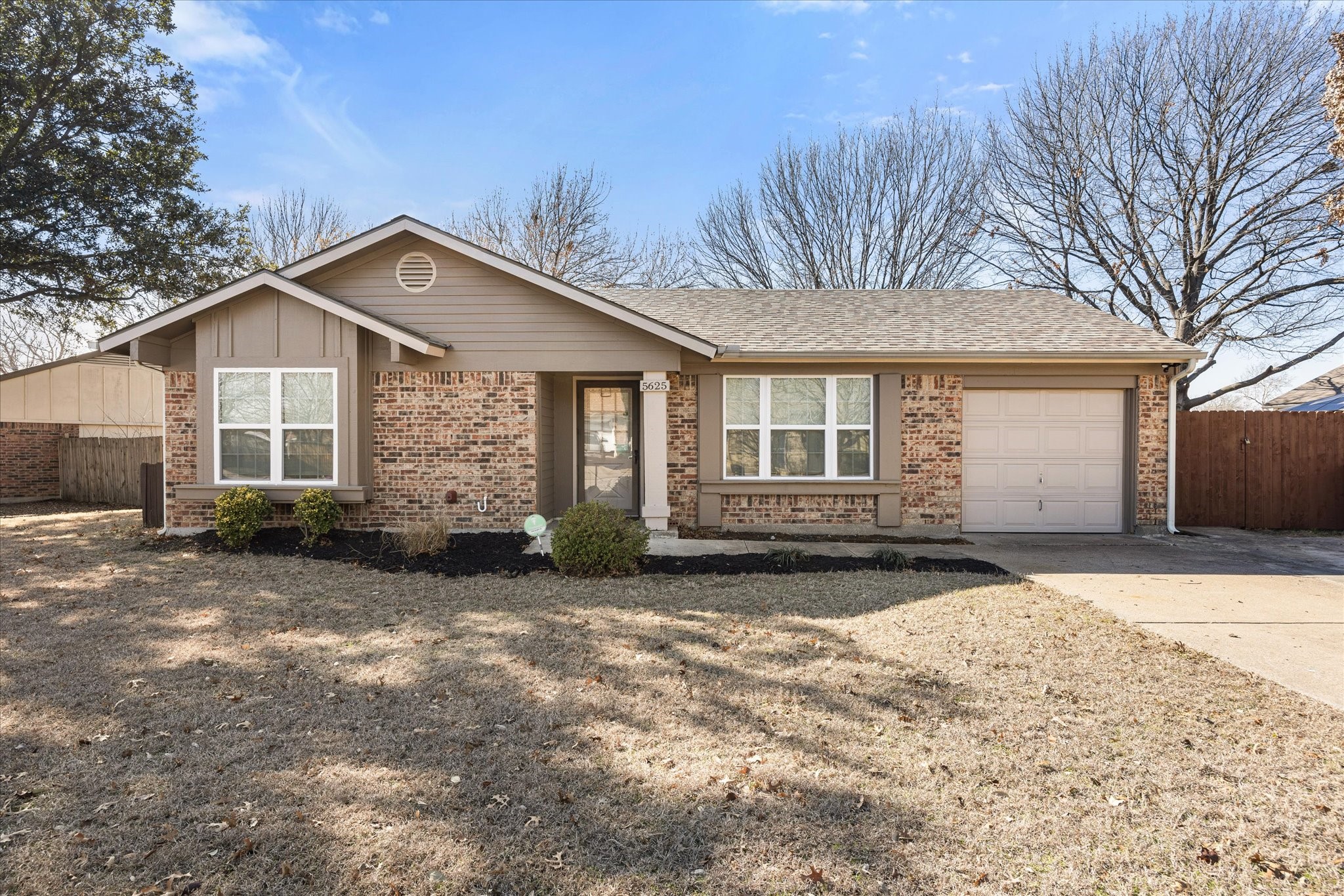 5625 Whitley Road Haltom City TX 76148
