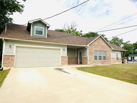 2032 E Myrtle Street Fort Worth TX 76104