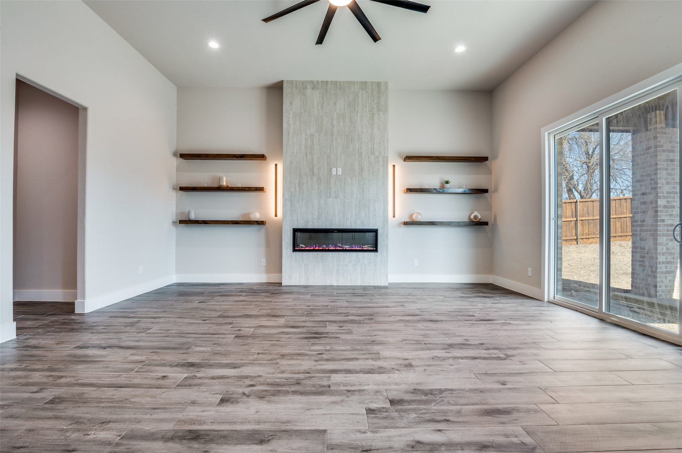 903 Urban Drive Desoto TX 75115