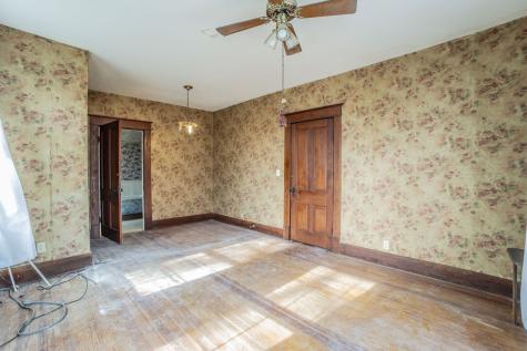 540 12th Street SE Paris TX 75460