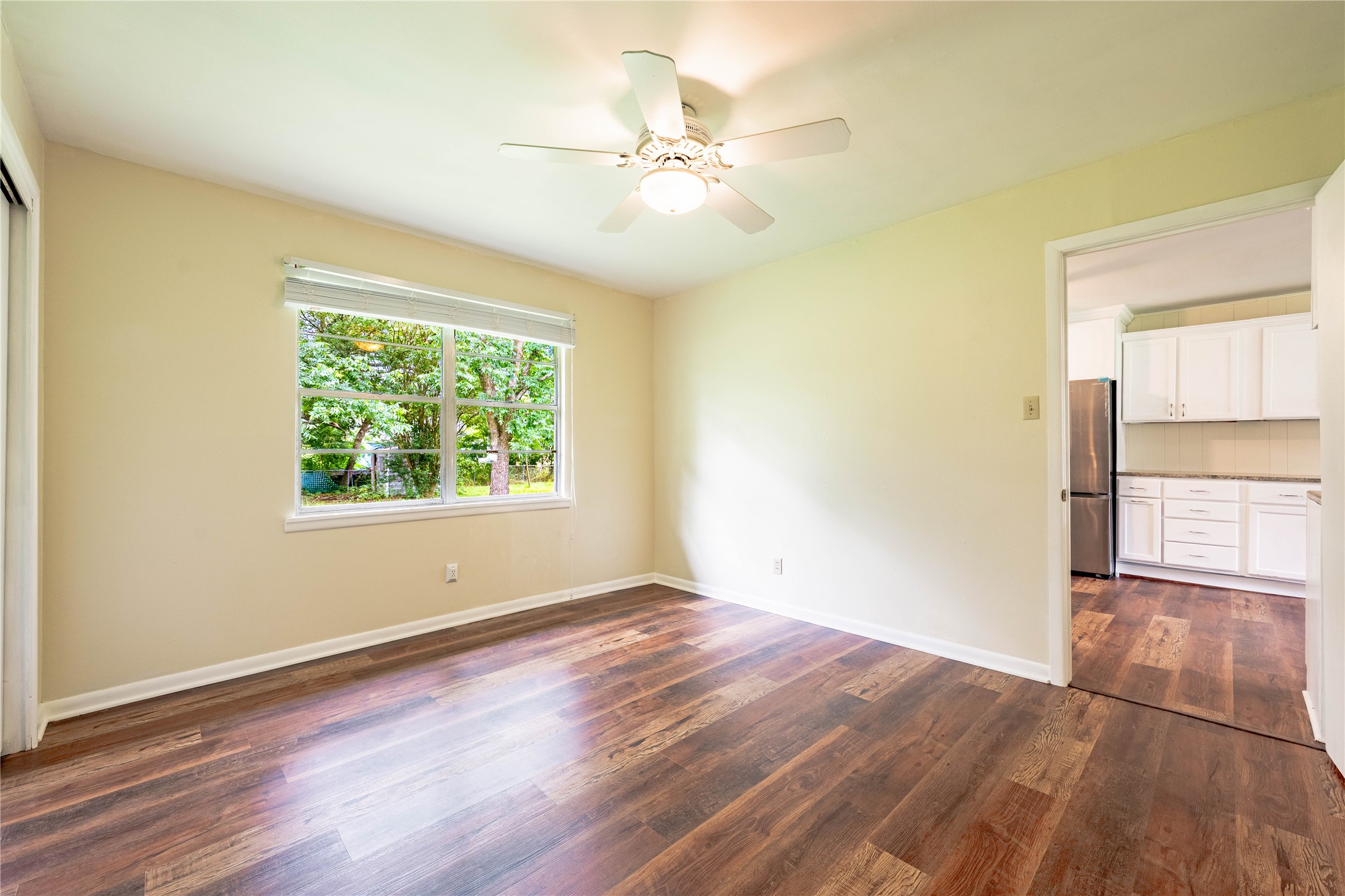 522 E Kempner Street Mabank TX 75147