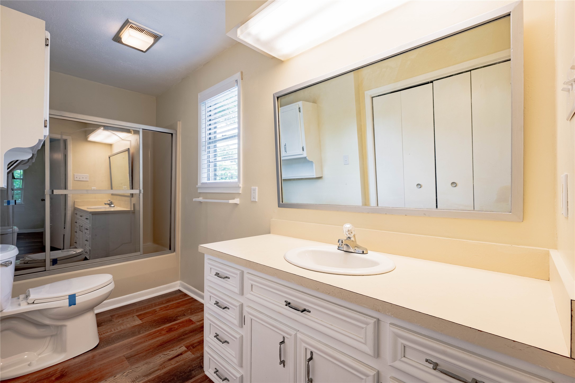 522 E Kempner Street Mabank TX 75147