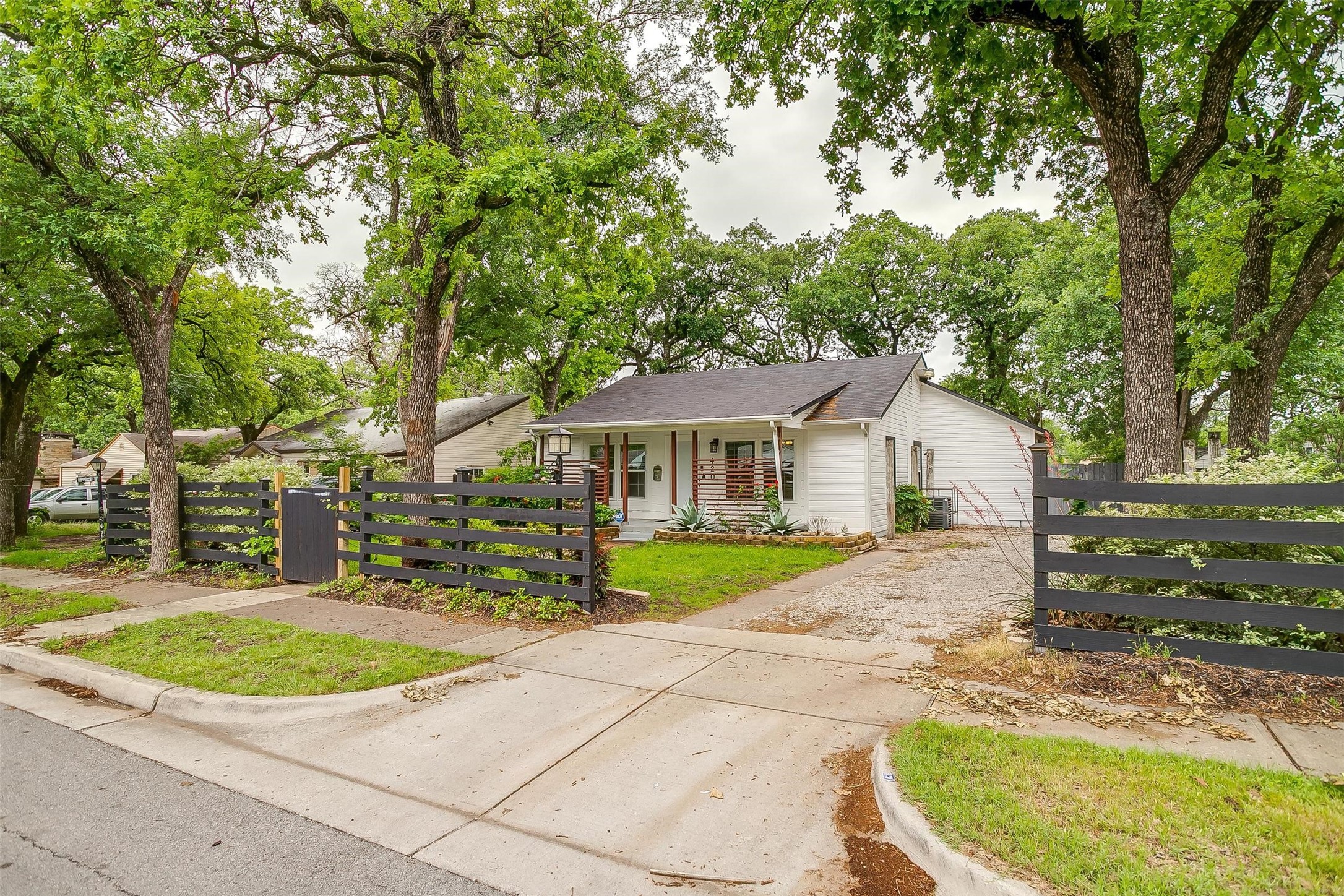 420 Catherine Street Fort Worth TX 76103