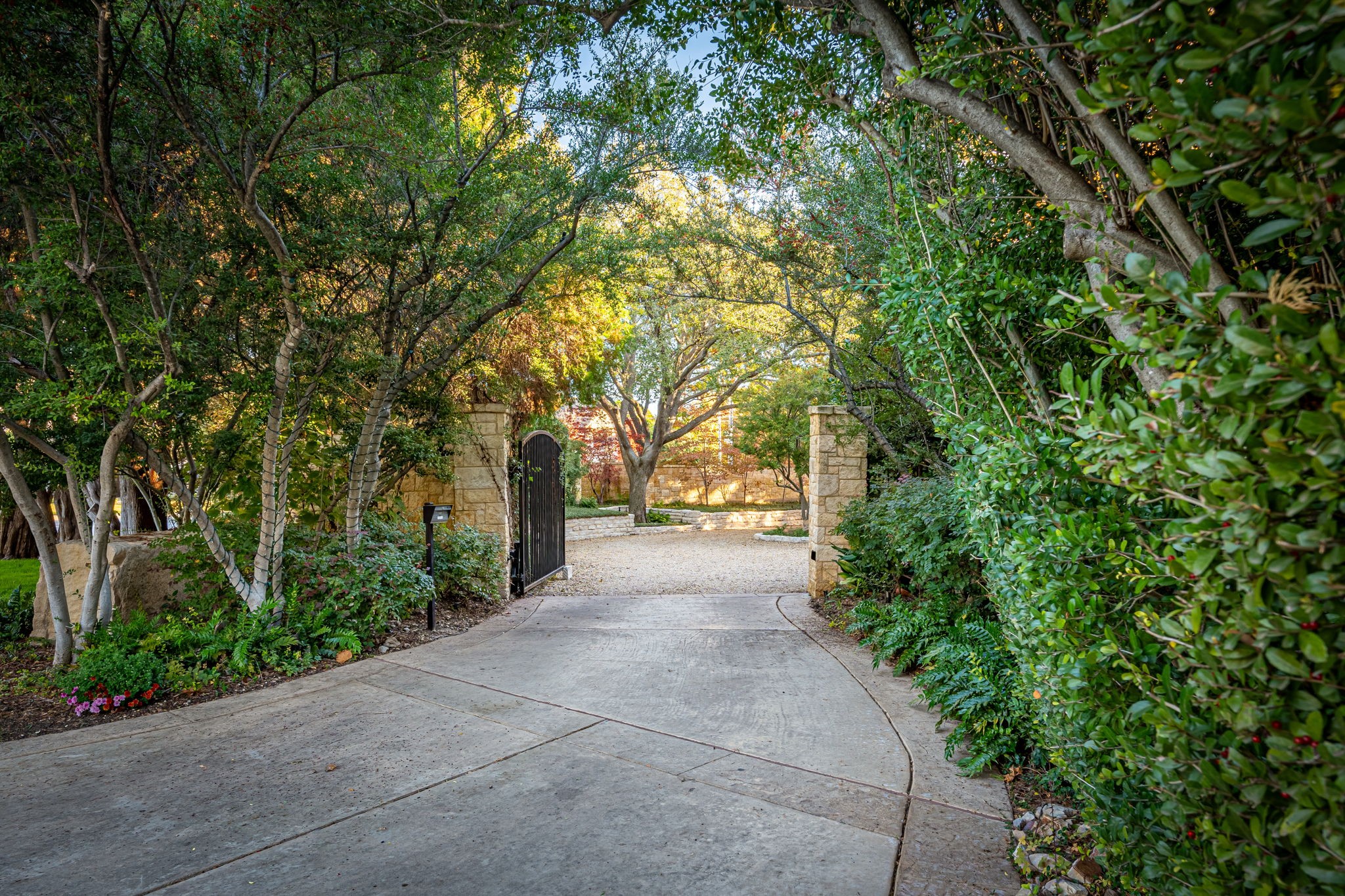 4410 Walnut Hill Lane Dallas TX 75229
