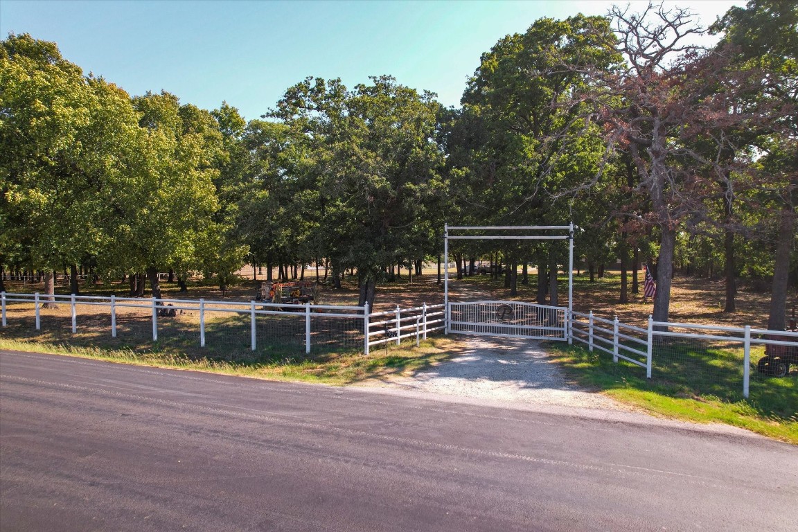 921 Rock Hill Road Aubrey TX 76227