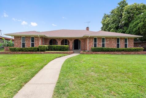 110 S Capri Drive Duncanville TX 75116