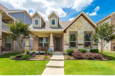 1028 Holly Anne Lane Aubrey TX 76227
