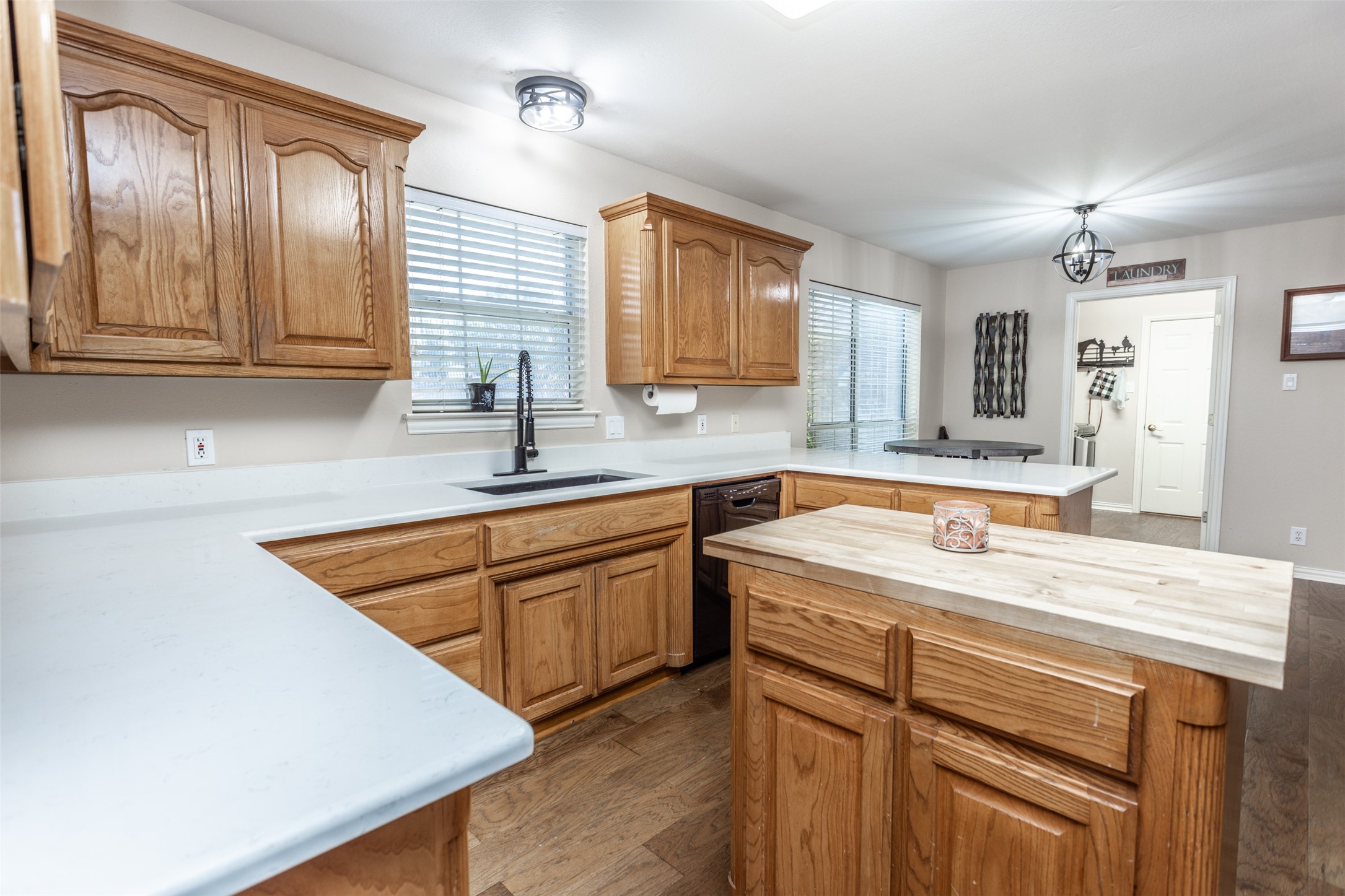 2424 Jolinda Lane Whitesboro TX 76273