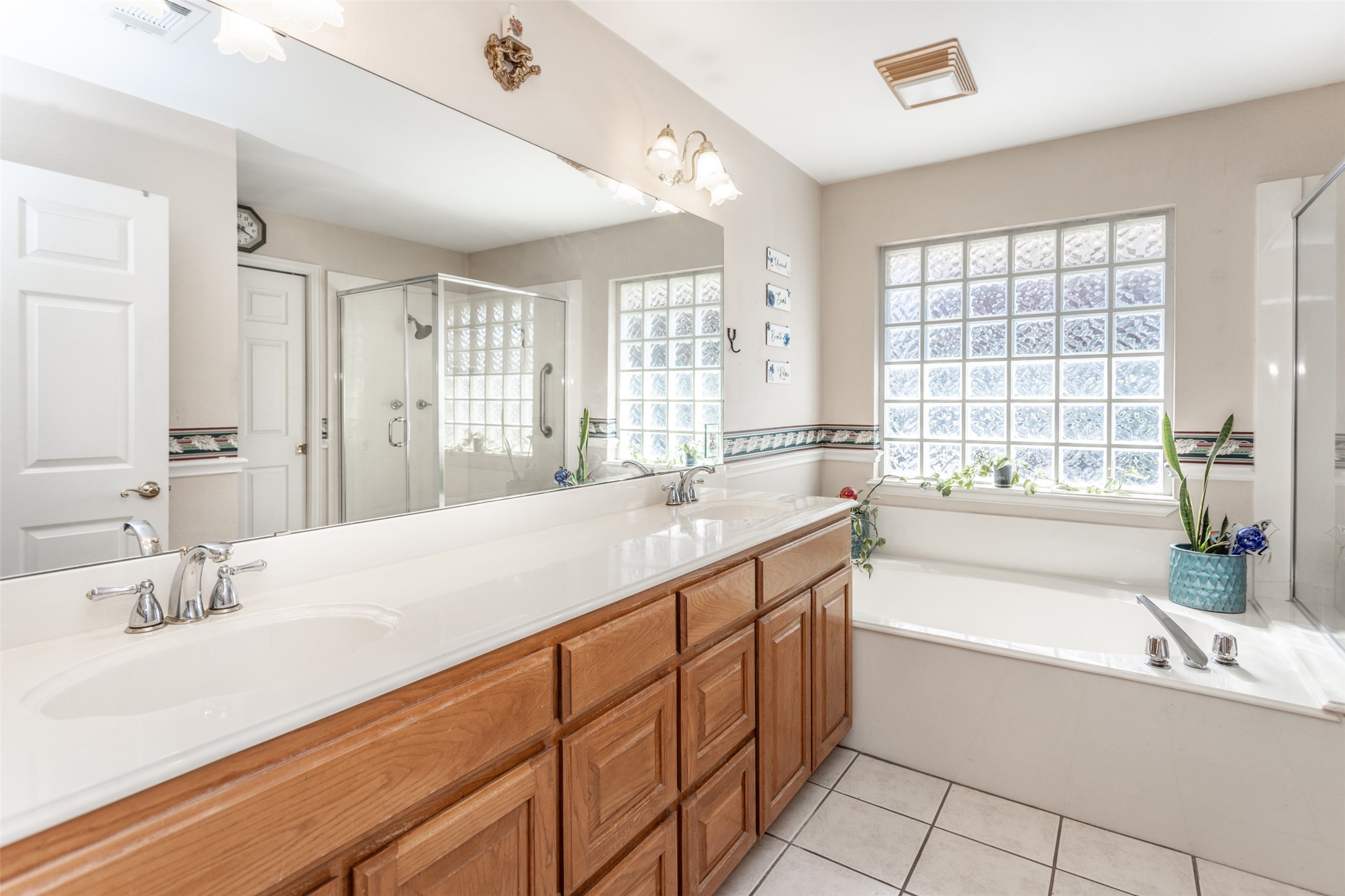 2424 Jolinda Lane Whitesboro TX 76273