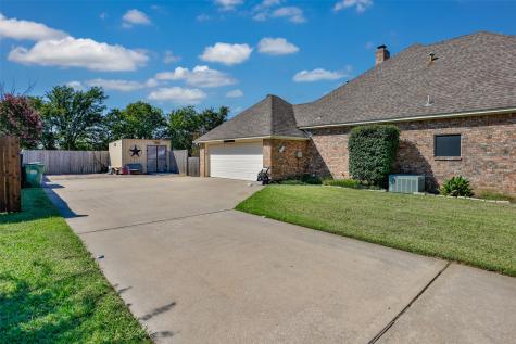 2424 Jolinda Lane Whitesboro TX 76273