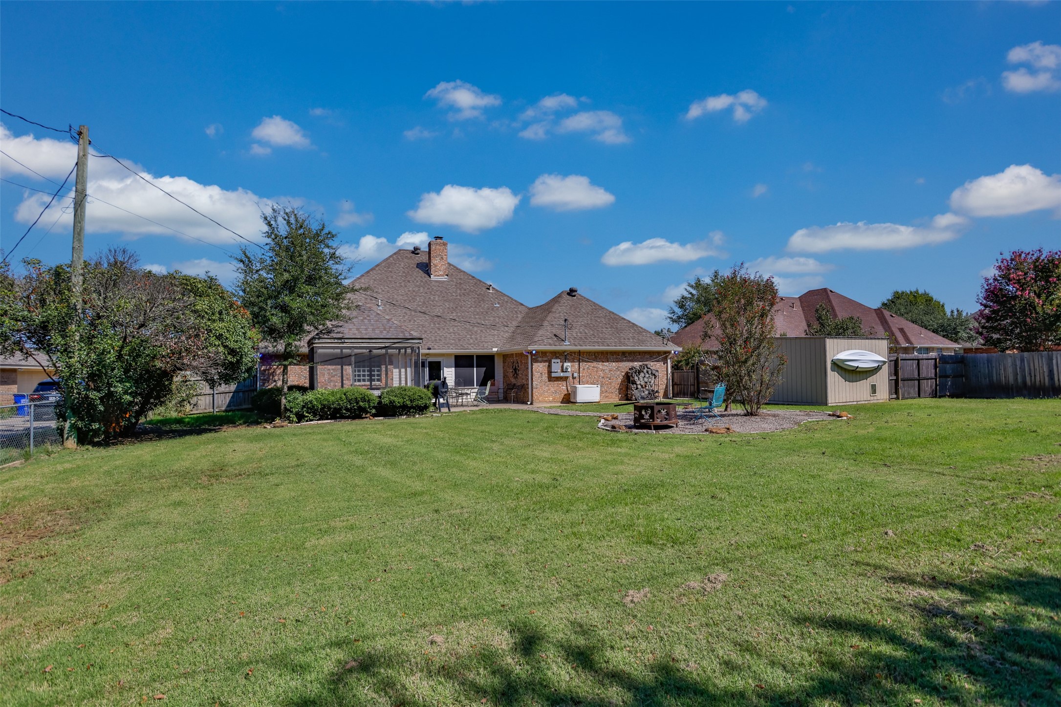 2424 Jolinda Lane Whitesboro TX 76273