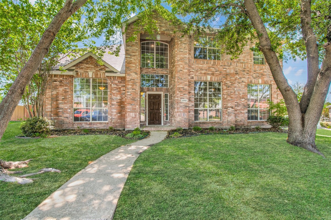 2202 Mermaid Circle Rowlett TX 75088