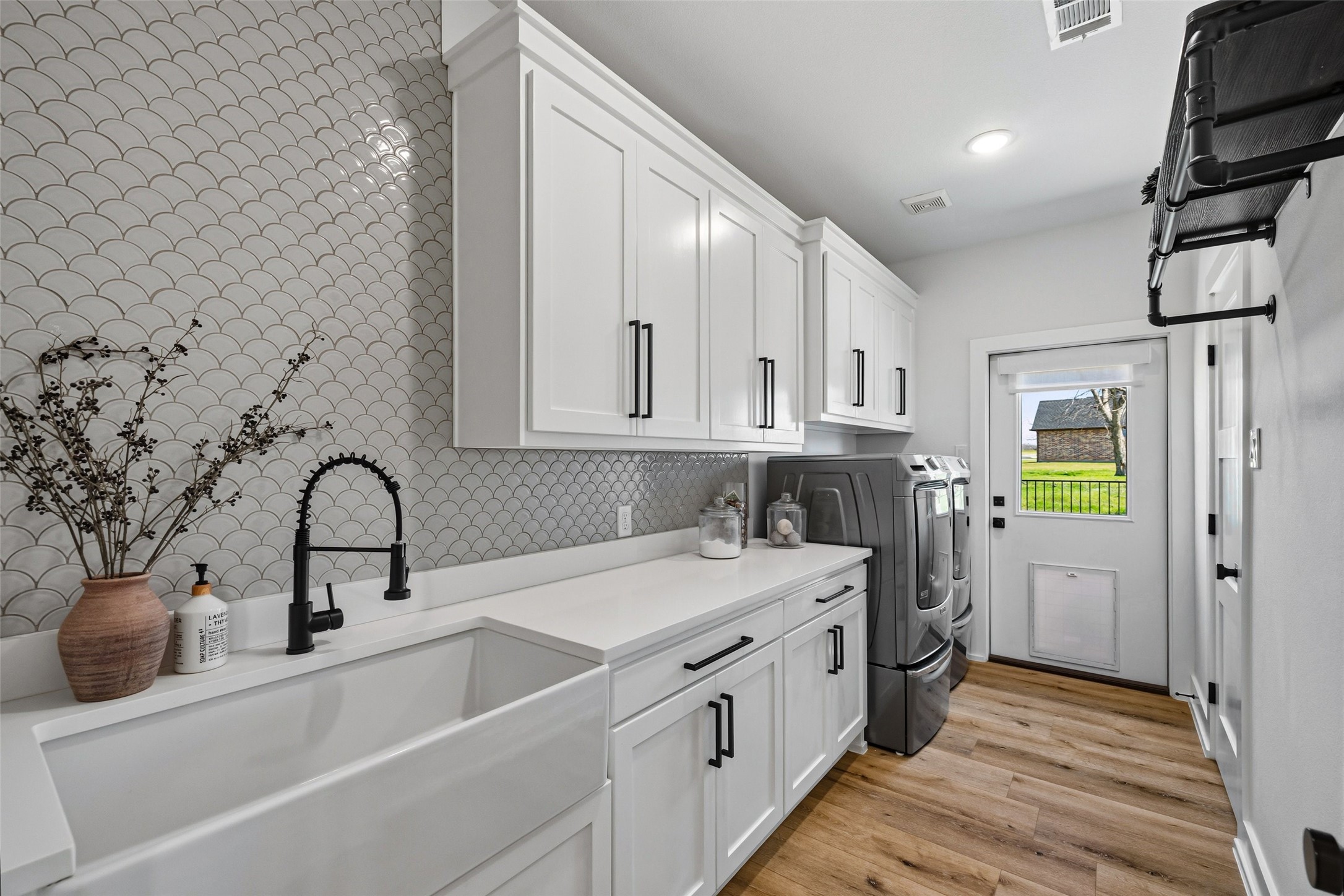 2713 Village Road Granbury TX 76049