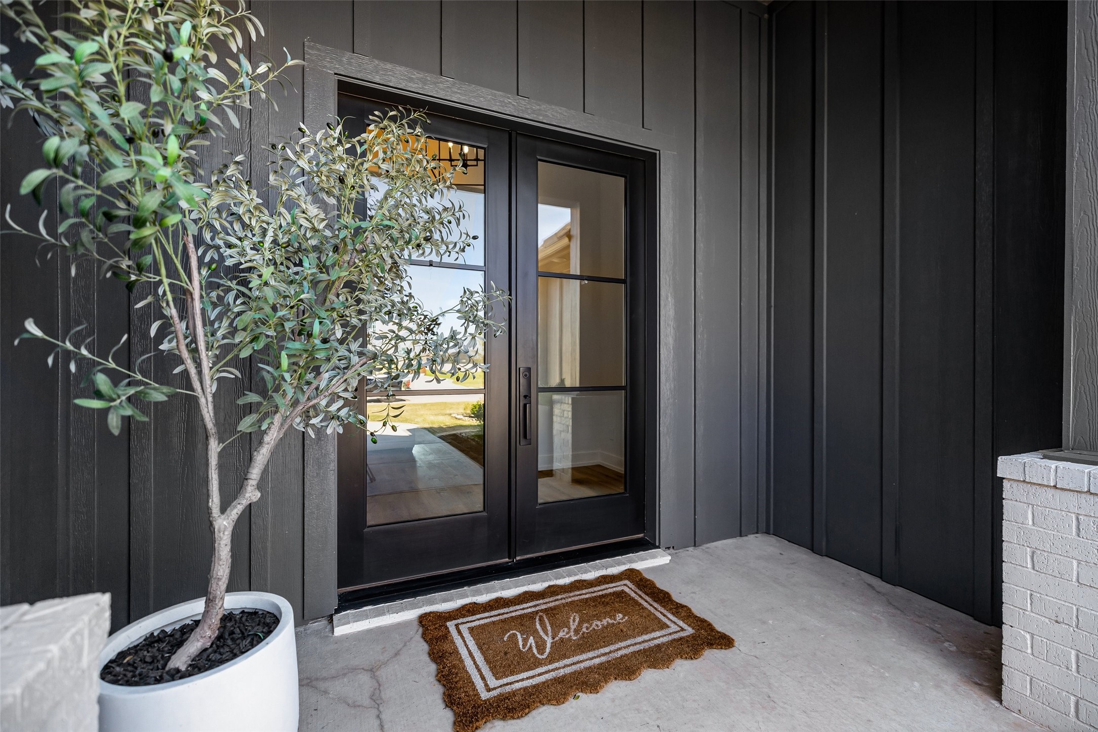 2713 Village Road Granbury TX 76049