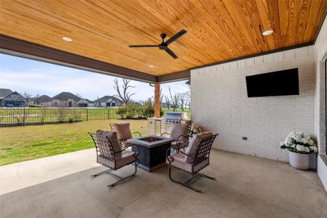 2713 Village Road Granbury TX 76049