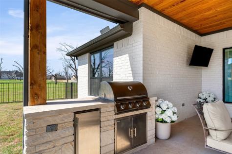 2713 Village Road Granbury TX 76049