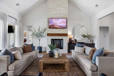 2713 Village Road Granbury TX 76049