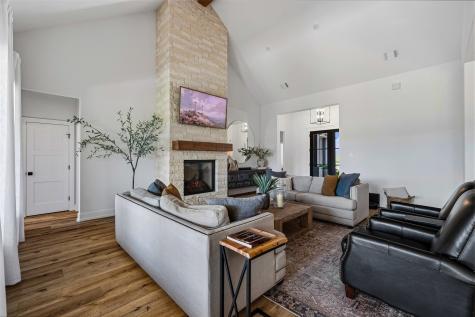 2713 Village Road Granbury TX 76049