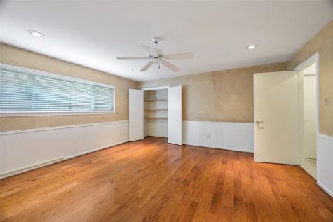 9233 Middle Glen Drive Dallas TX 75243