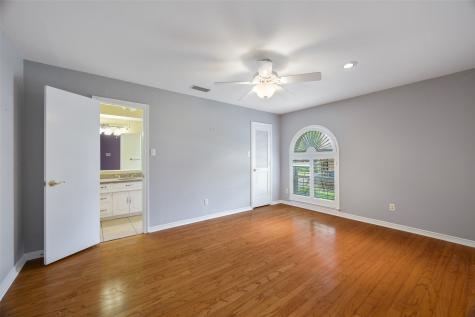 9233 Middle Glen Drive Dallas TX 75243
