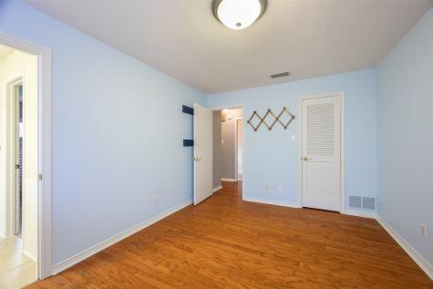9233 Middle Glen Drive Dallas TX 75243