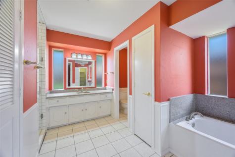 9233 Middle Glen Drive Dallas TX 75243