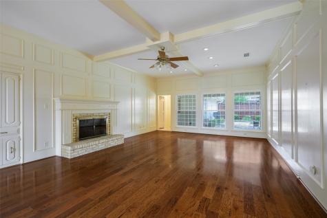 9233 Middle Glen Drive Dallas TX 75243
