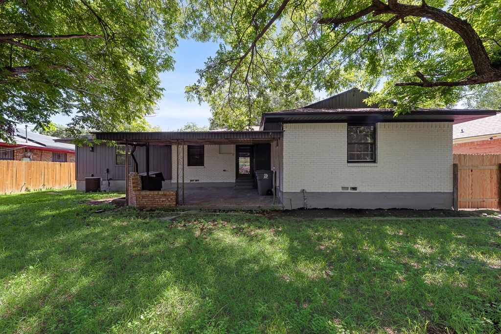 5321 Mystic Trail Dallas TX 75241