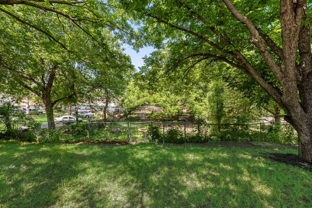 5321 Mystic Trail Dallas TX 75241